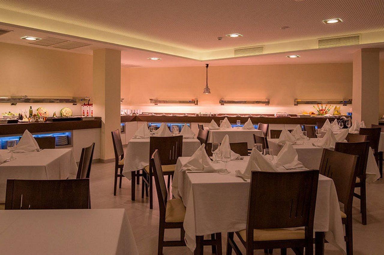 Hotel Rh Vinaros Aura Екстериор снимка