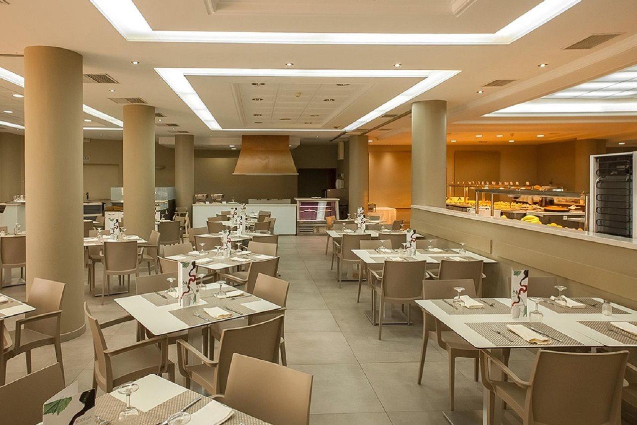Hotel Rh Vinaros Aura Екстериор снимка